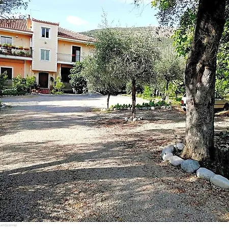 L'oasi Bed & Breakfast