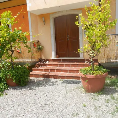 فندق مبيت وإفطار L'oasi Auletta