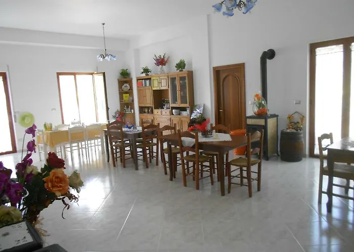 Alojamento de Acomodação e Pequeno-almoço L'oasi Auletta